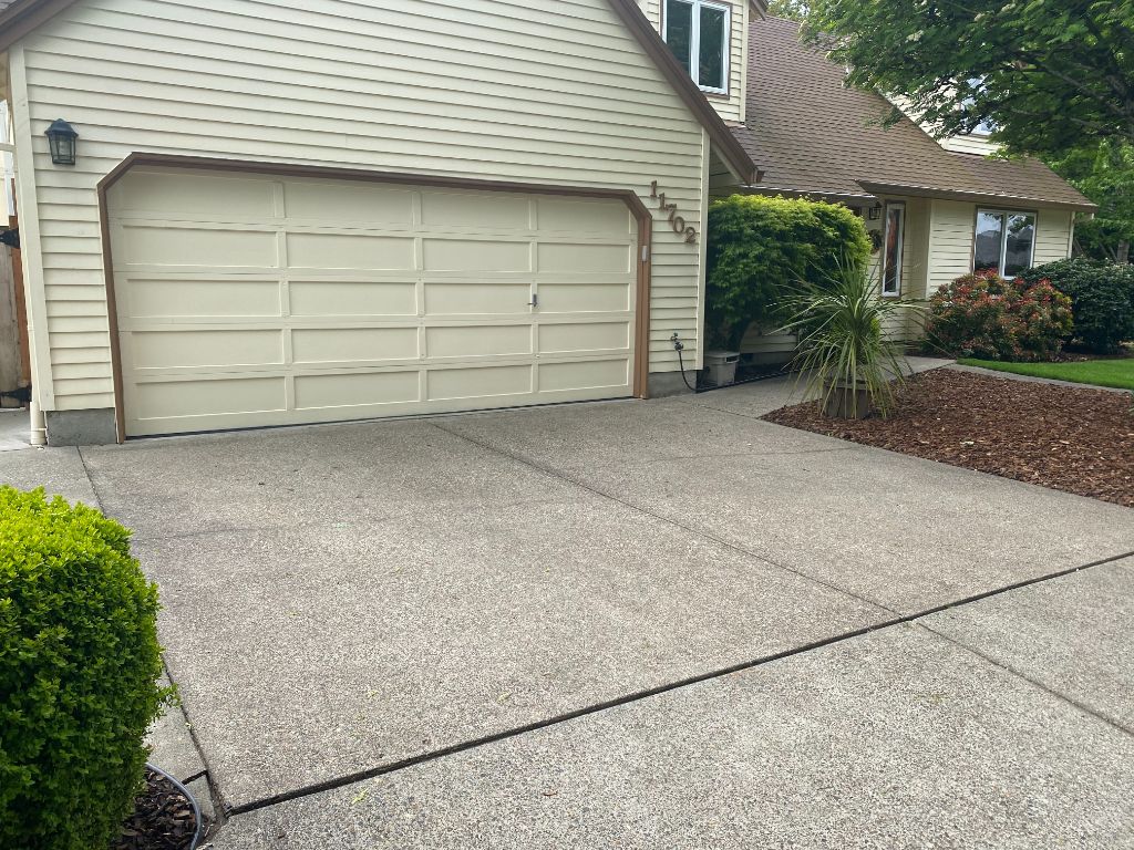 Pressure Washing in Wilsonville, OR